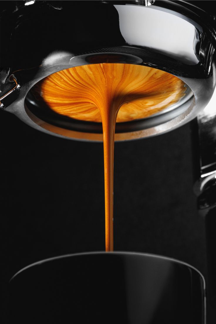 Note de cœur — Absolu de cacao, Absolu de café, Absolu d'osmanthus, Magnolia, Iris