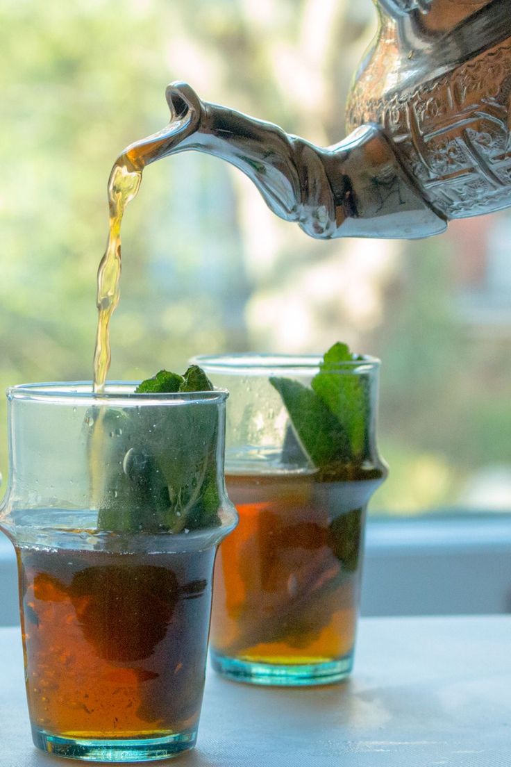 Note de tête — Thé vert, Armoise HE, Absinthe HE, Menthe verte HE, Citron HE, Verveine HE, Cardamome HE, Coriandre HE